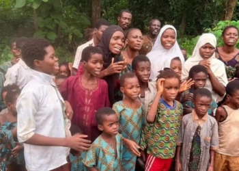 Oyo school children home after rescue from kidnappers