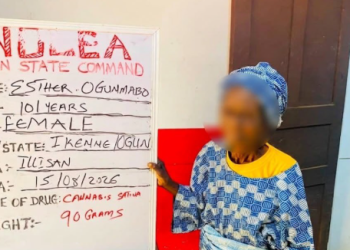 NDLEA operatives parade 101-year-old Esther Ogunmabo, who is accused of selling cannabis in Ilisan, Ogun State.
