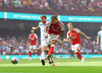Calafiori scores for Arsenal in 23 seconds