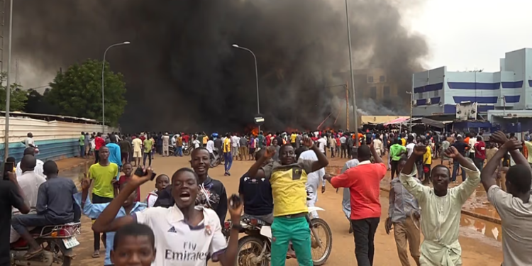 Heavy gunfire and explosion in Niger republic