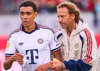 Jamal Musiala had to be helped off the pitch eight minutes after coming on as a substitute on Tuesday