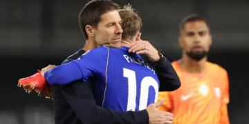 Palmer shines as Alonso begins Chelsea reign with win at Fulham