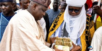 Cash and food grains donated to victims of banditry by Senator Abdul'aziz Yari in Zamfara State