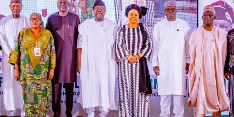 SGF, George Akume with organisers and participants at the workshop for local government chairmen.