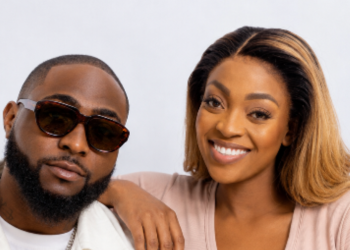Afrobeats star Davido and his elder sister, Sharon Ademefun, who says she oversees his finances and holds weekly meetings with the singer to monitor his spending.