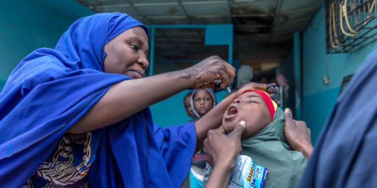 Health workers administer vaccines to children as authorities intensify measures to contain suspected diphtheria cases in Plateau State.