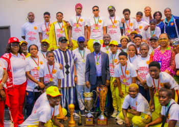 Edo State Governor Monday Okpebholo poses with members and officials of Edo Queens during a reception in Benin to celebrate the team’s NWFL and WAFU-B Champions League double triumph.
