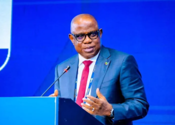 Bayo Ojulari, Group Chief Executive Officer of NNPC Ltd., speaks during a press briefing on the company’s 2025 audited financial statements in Abuja, where he discusses crude oil supplies to the Dangote Refinery under the naira-for-crude arrangement.