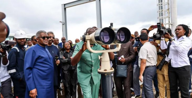 Ruto tours Dangote Refinery ahead of Lamu Project