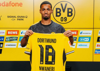 Nwaneri takes the Jersey number 18 at Dortmund