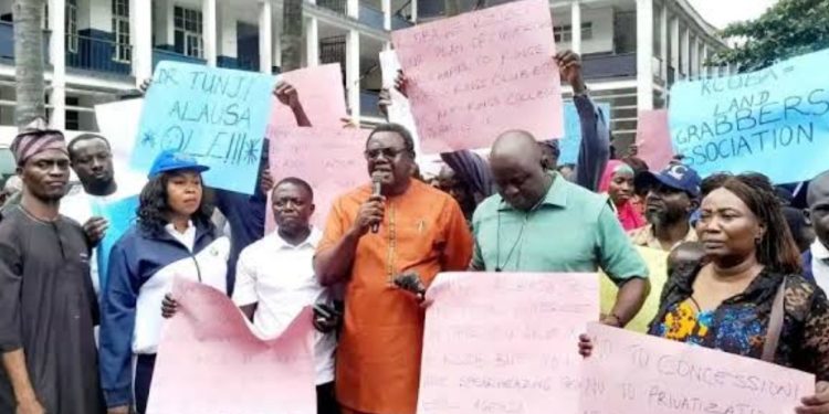 Workers, parents, teachers oppose Minister Tunji Alausa on concession of King's College