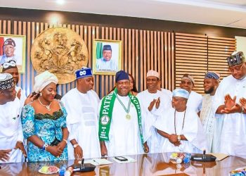 SGF, George Akume being decorated as Patron, Forum of CEOs of Federal Parastatals and Agencies.