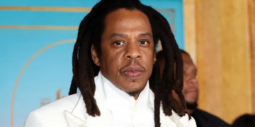 Jay-Z faces renewed legal developments after the woman who accused him of rape in a 2024 lawsuit formally declares that her allegations against the rapper are false.