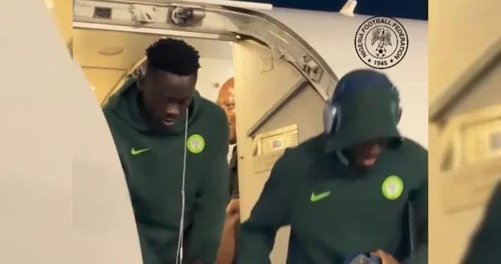 Super Eagles players deboard their chartered flight after arriving in Bissau ahead of Tuesday’s AFCON 2027 qualifier against Guinea-Bissau.