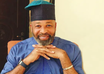 Veteran Nollywood actor Yemi Solade speaks about his experience participating in a staged church miracle during his student days, revealing that he was paid to pretend to have a physical disability.