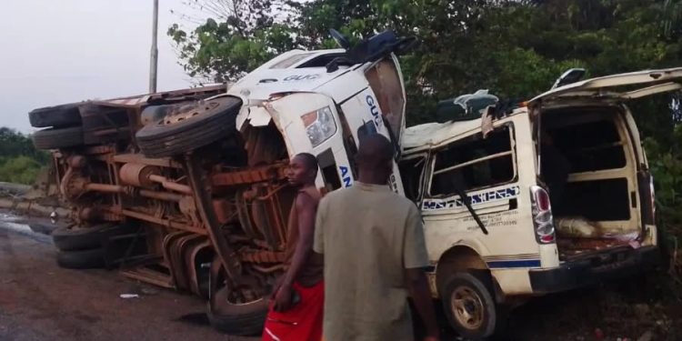 A container truck overturns onto a passenger bus in a fatal crash on Berger Bridge along the Ibeju-Lekki Expressway in Lagos.