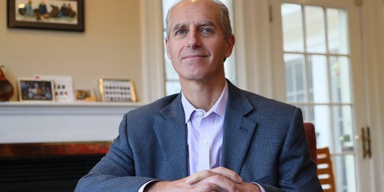 Dr Dariush Mozaffarian, a cardiologist and public health scientist who advocates for healthier diets.