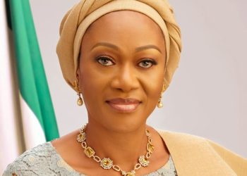 Oluremi Tinubu donates iPads, sanitary pads to Rivers students