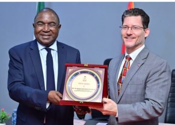 NDLEA Chairman Buba Marwa meets US official Michael Gonzales as the United States warns of Mexican drug cartels seeking alternative trafficking routes through Africa. Photo credit: TheCable.