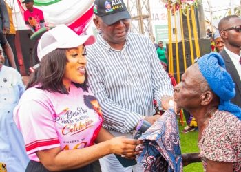 Dr. Betta Edu marks 40th birthday extending hands of support to IDPs in Benue State.